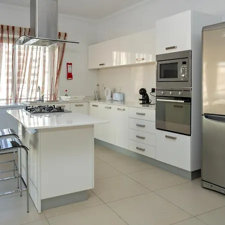 Bay View Apartment