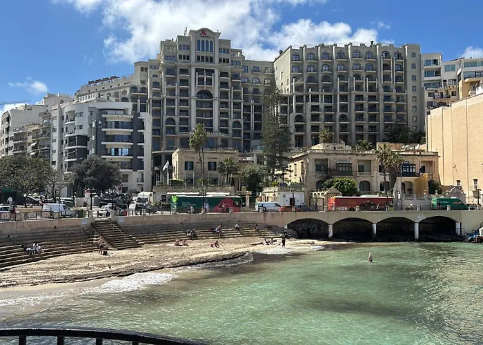 Bay View * St. Julian's