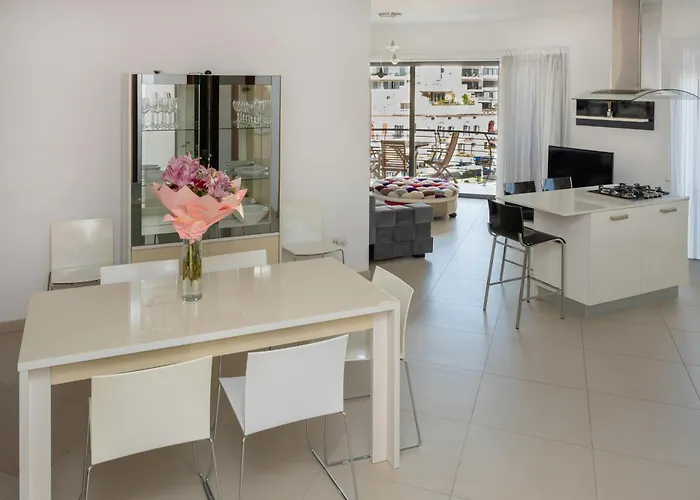 Bay View * San Julián